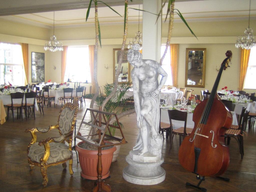 טקלנבורג Hotel Drei Kronen מראה חיצוני תמונה