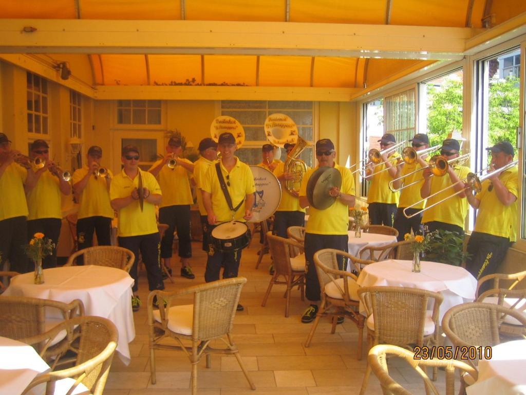 טקלנבורג Hotel Drei Kronen מראה חיצוני תמונה
